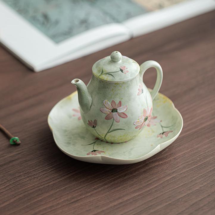 this is a ceramic teapot