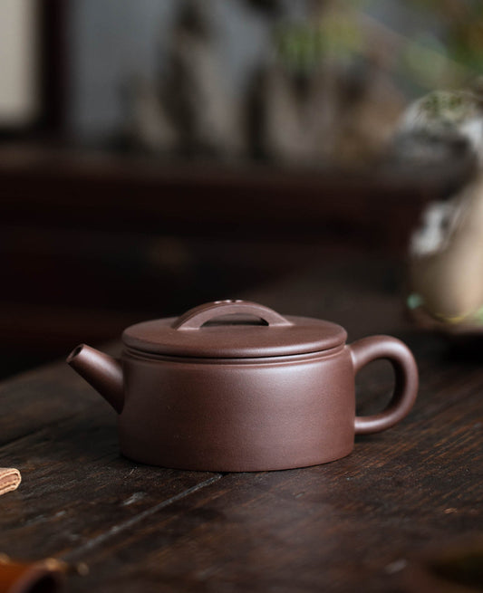 This is a Yixing teapot. this is Chinese yixing clay teapot 