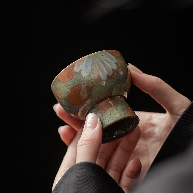 This is a ceramic teapot.this is an iced crackled teapot