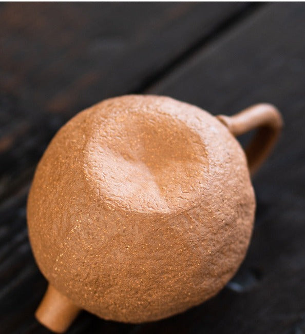 This is a Yixing teapot. this is Chinese yixing clay teapot 