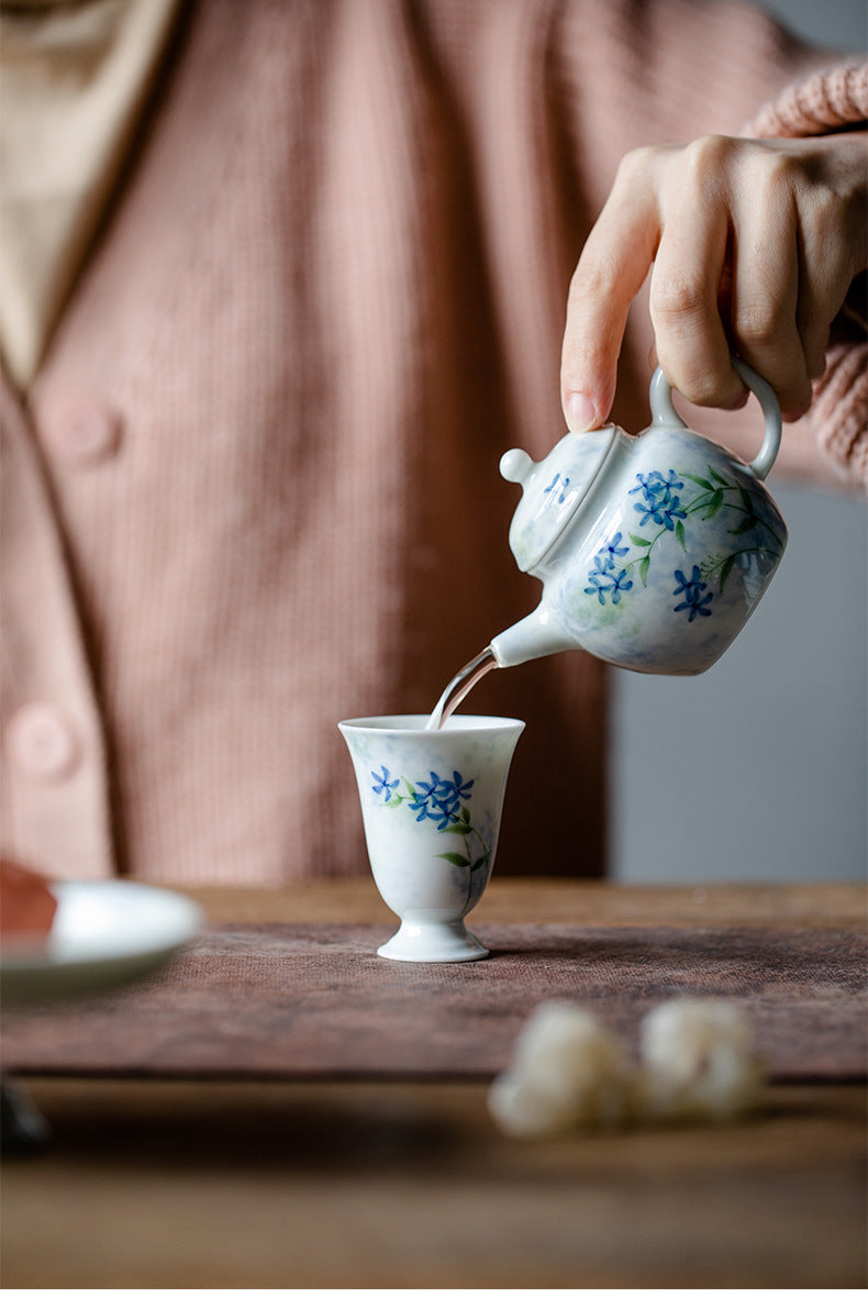 This is a ceramic teapot