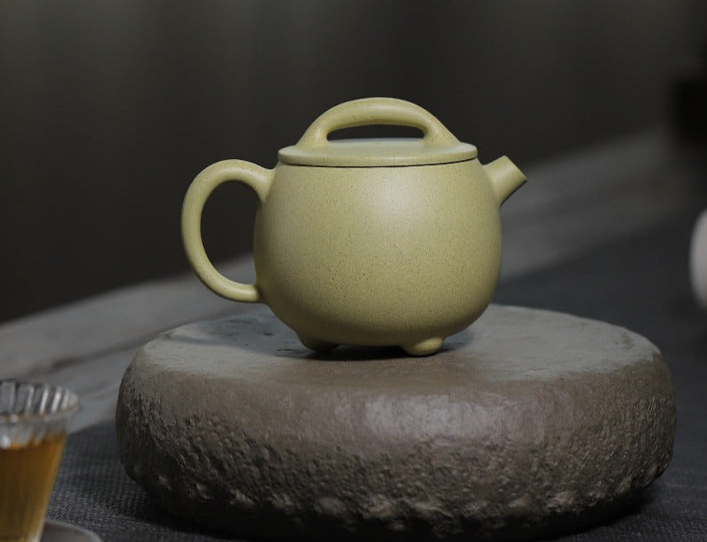 This is a Yixing teapot. this is Chinese yixing clay teapot 