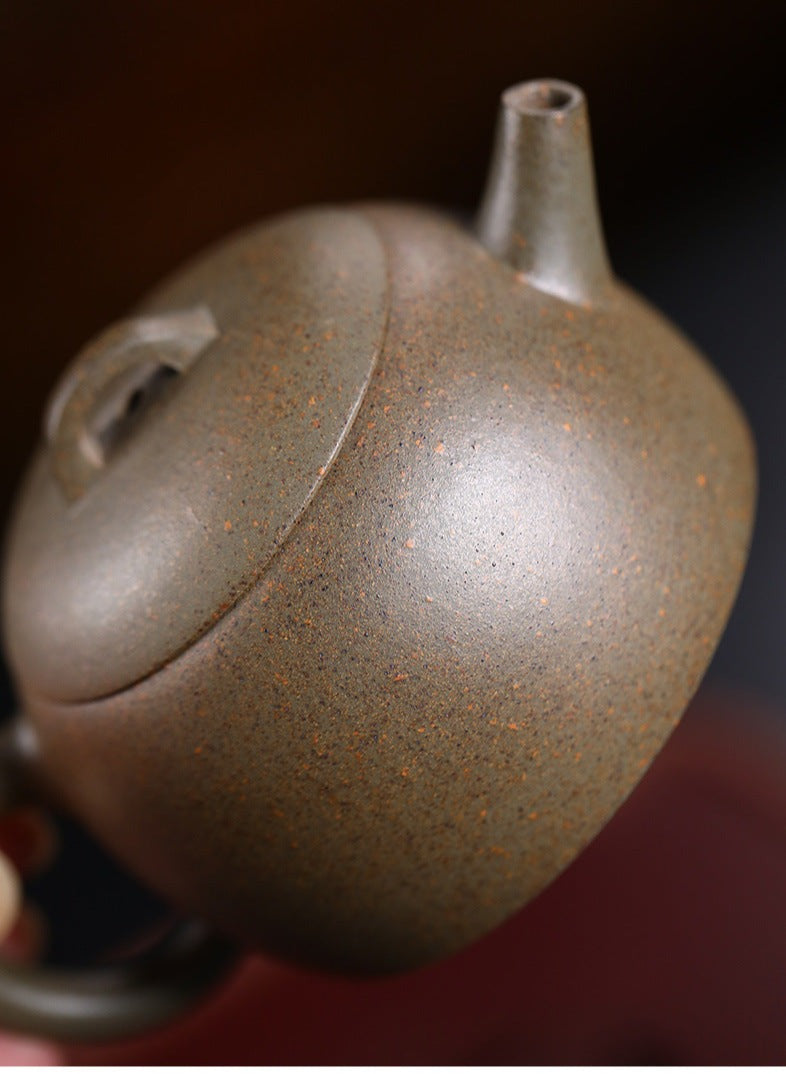 This is a Yixing teapot. this is Chinese yixing clay teapot 