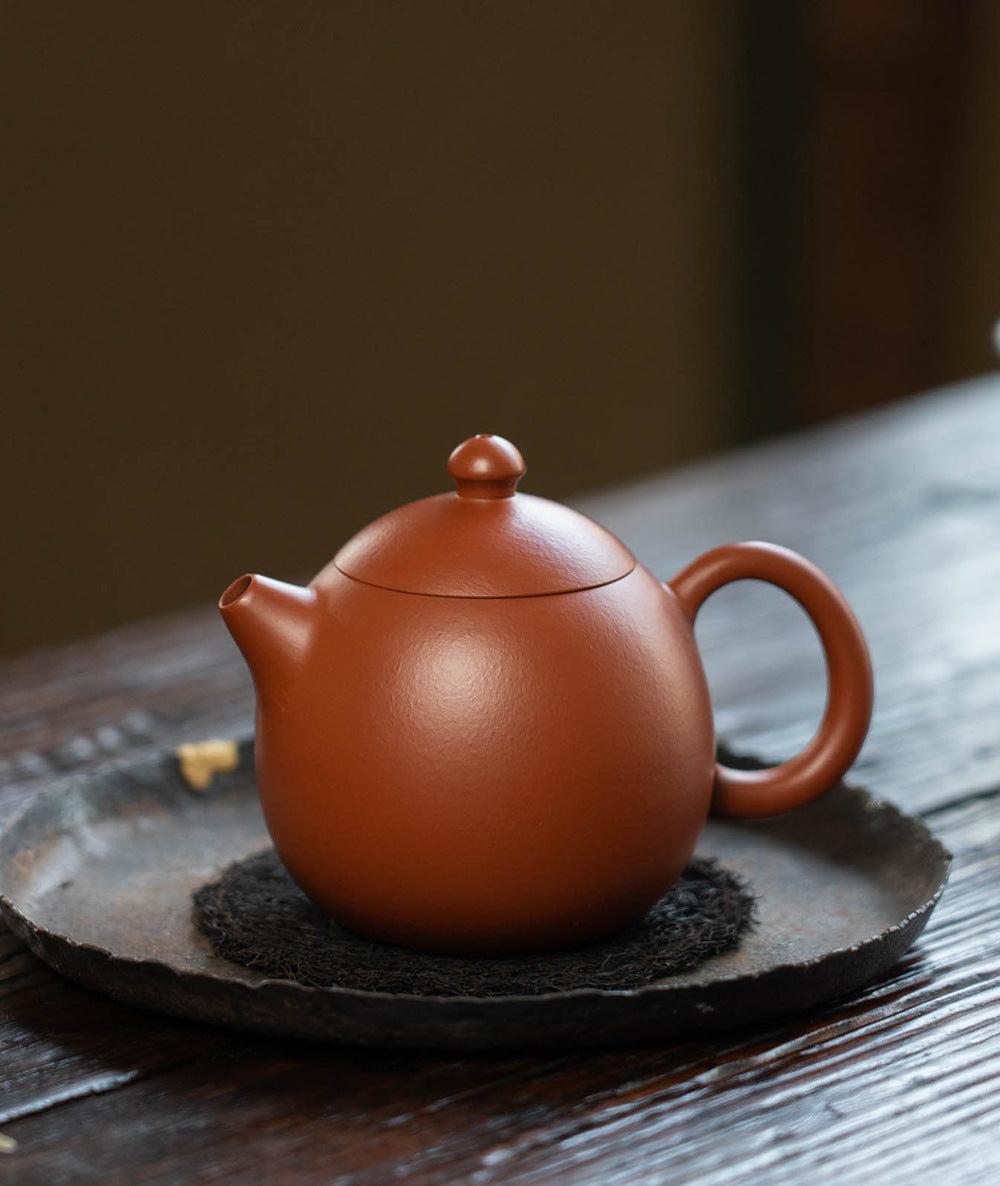 This is a Yixing teapot. this is Chinese yixing clay teapot 