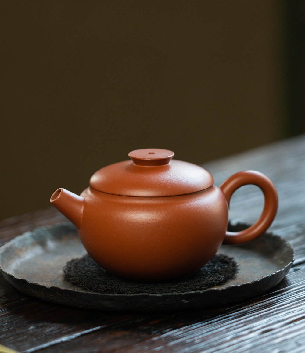 This is a Yixing teapot. this is Chinese yixing clay teapot 