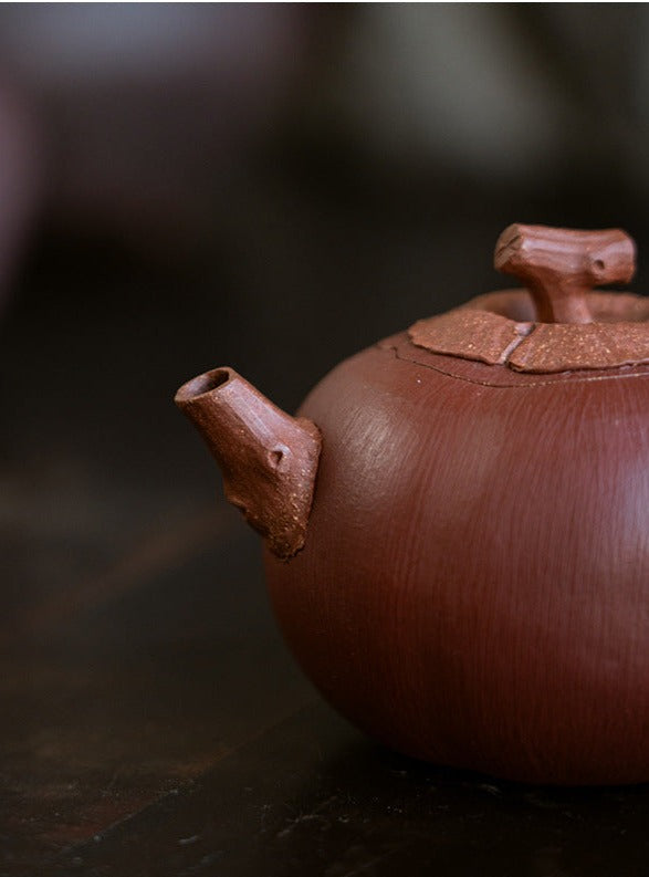 This is a Yixing teapot. this is Chinese yixing clay teapot 