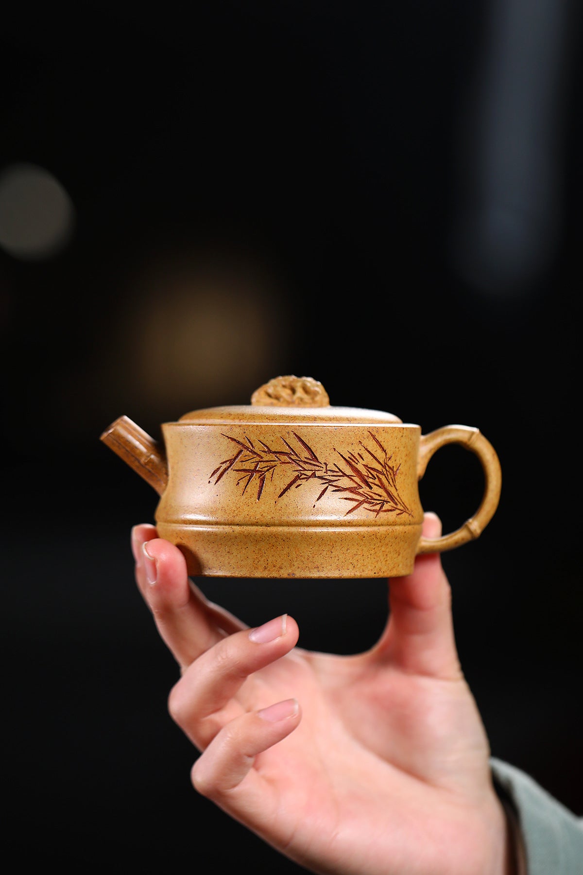 This is a Yixing teapot. this is Chinese yixing clay teapot 