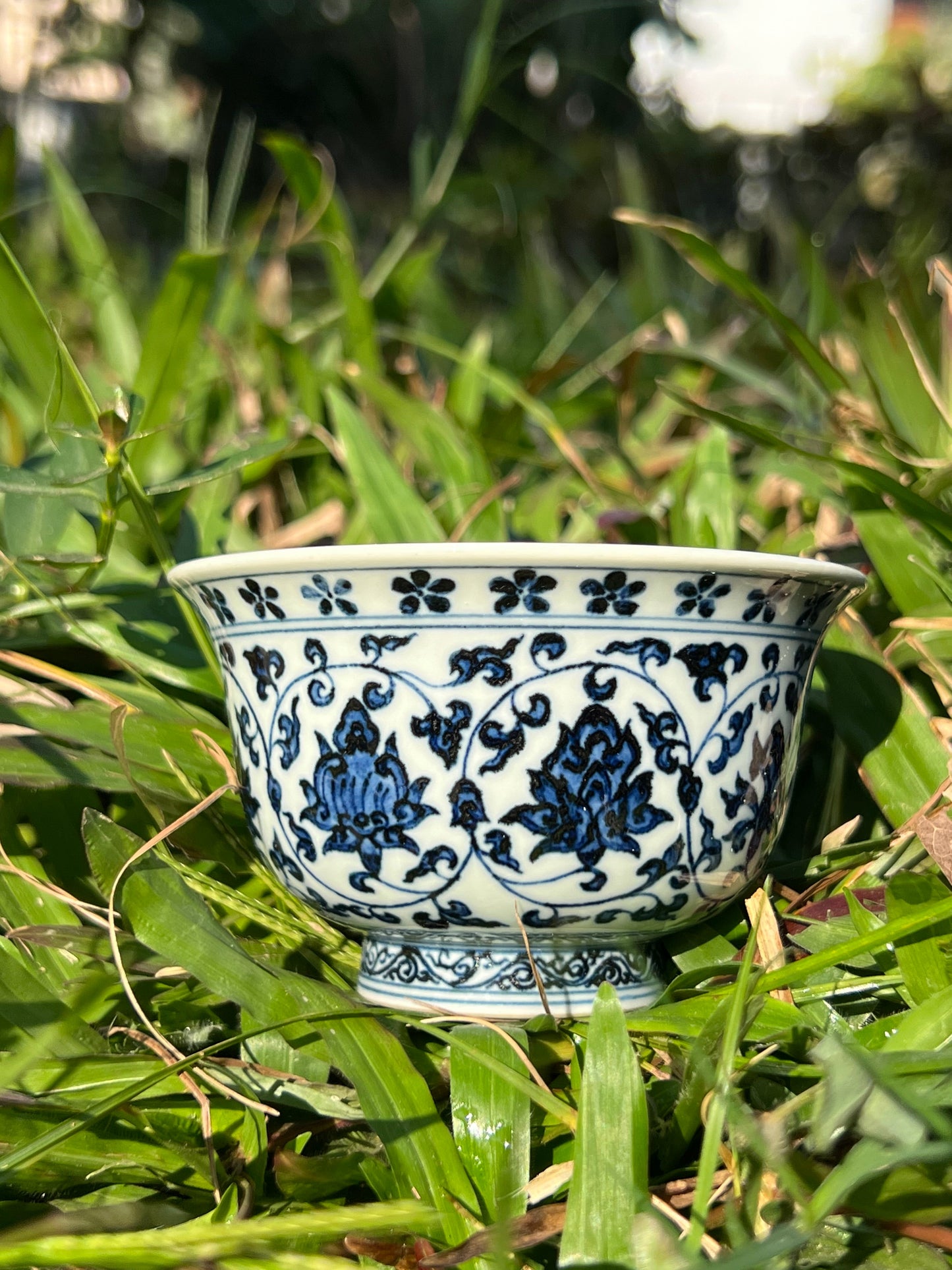 Hand Painted Chinese Lotus Of Twined Stems Teacup Jingdezhen Blue and White Porcelain Master Ceramic Artwork