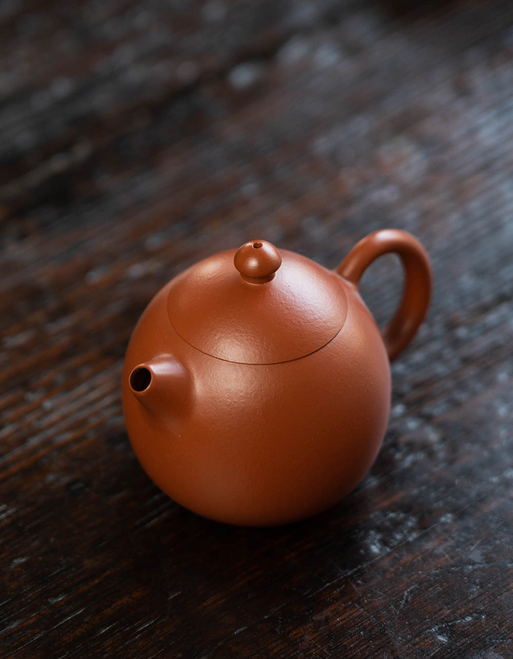 This is a Yixing teapot. this is Chinese yixing clay teapot 