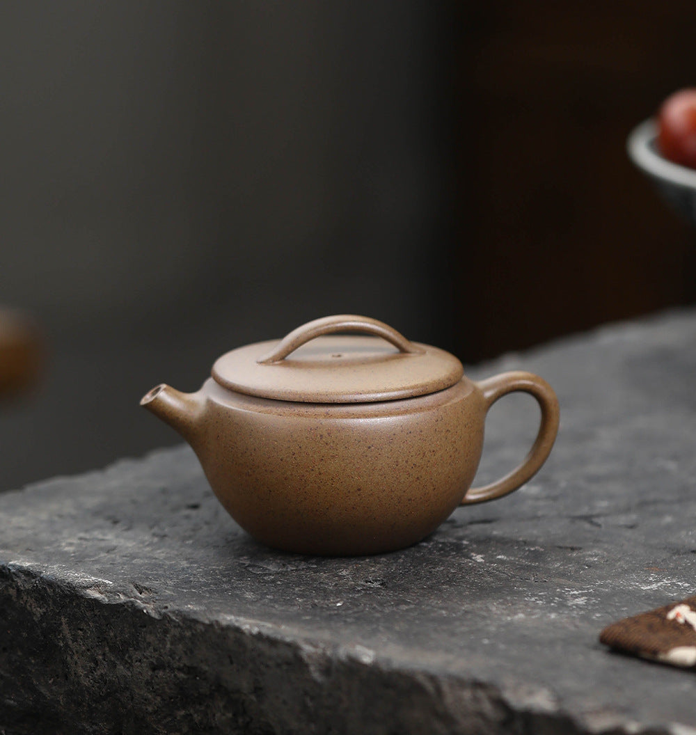 This is a Yixing teapot. this is Chinese yixing clay teapot 