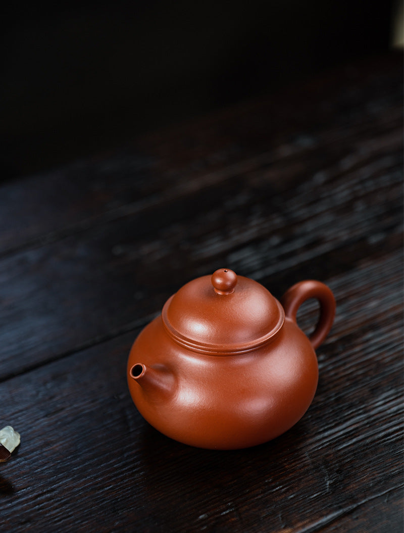 This is a Yixing teapot. this is Chinese yixing clay teapot 