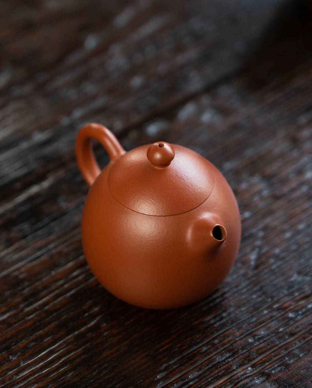 This is a Yixing teapot. this is Chinese yixing clay teapot 