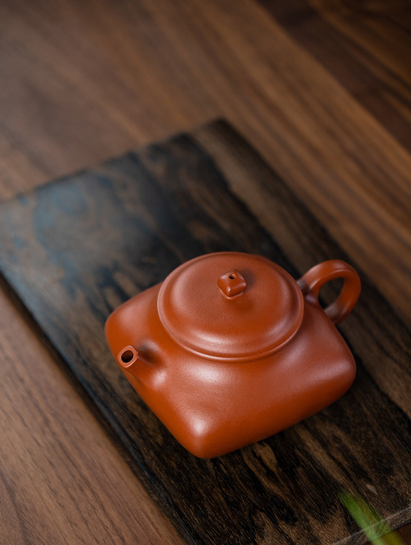 This is a Yixing teapot. this is Chinese yixing clay teapot 