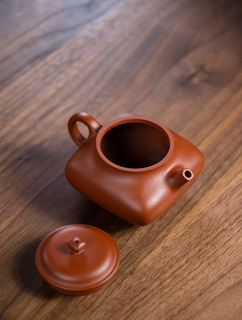 This is a Yixing teapot. this is Chinese yixing clay teapot 