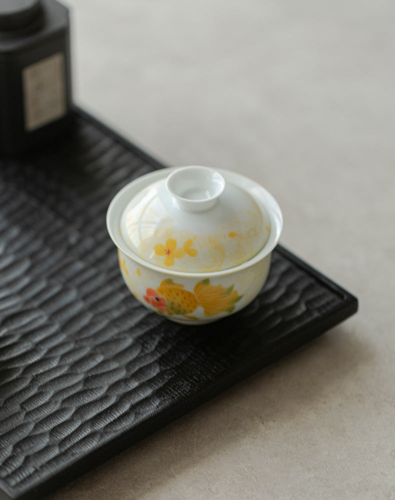 this is a ceramic gaiwan