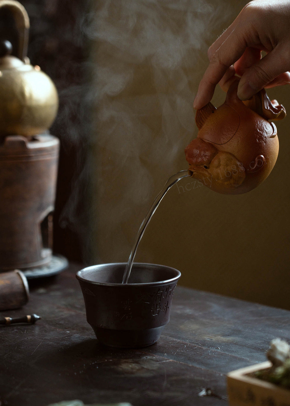 This is a Yixing teapot. this is Chinese yixing clay teapot 