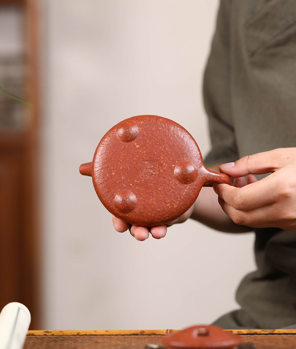 This is a Yixing teapot. this is Chinese yixing clay teapot 