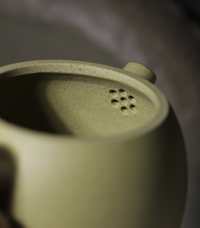 This is a Yixing teapot. this is Chinese yixing clay teapot 