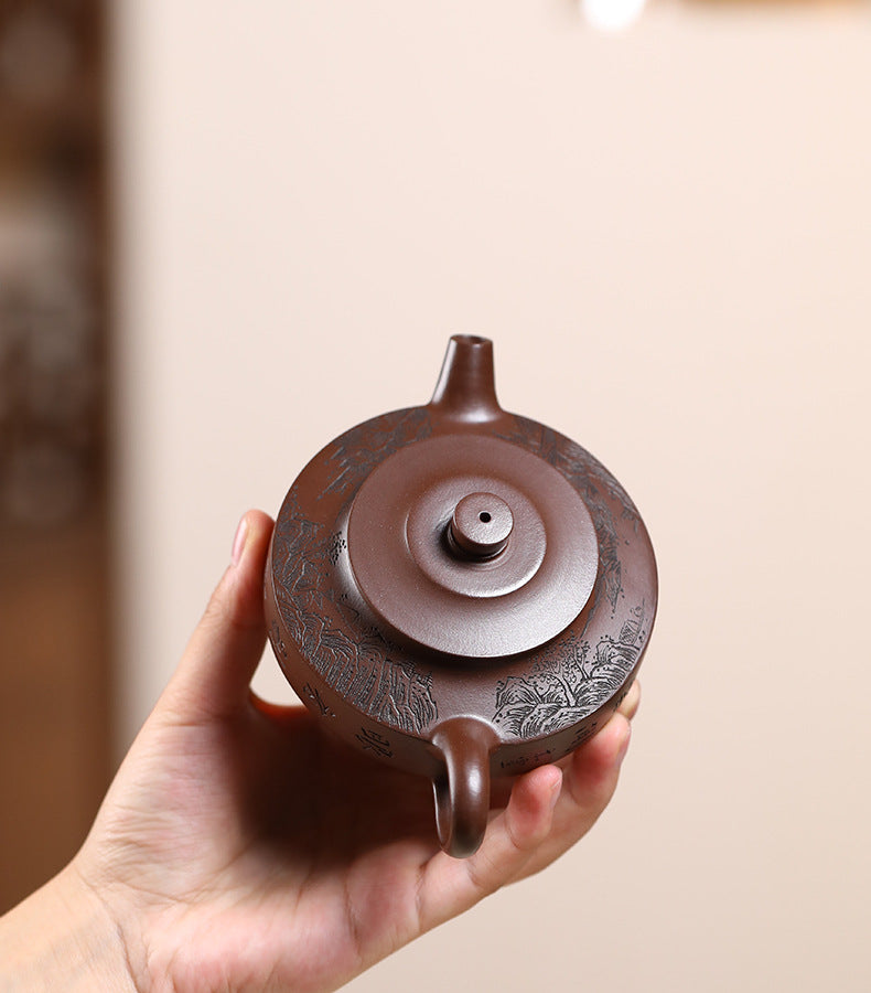 This is a Yixing teapot. this is Chinese yixing clay teapot 