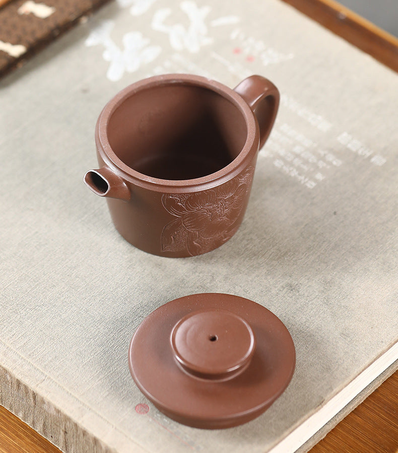 This is a Yixing teapot. this is Chinese yixing clay teapot