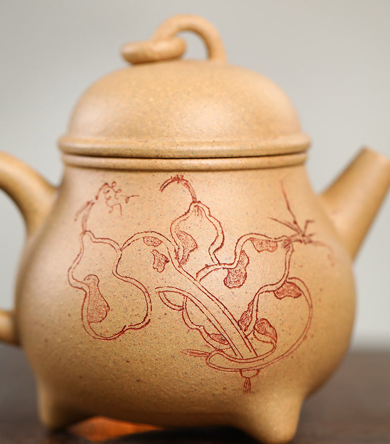 This is a Yixing teapot. this is Chinese yixing clay teapot 