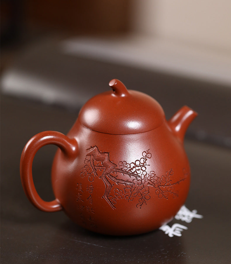 This is a Yixing teapot. this is Chinese yixing clay teapot 