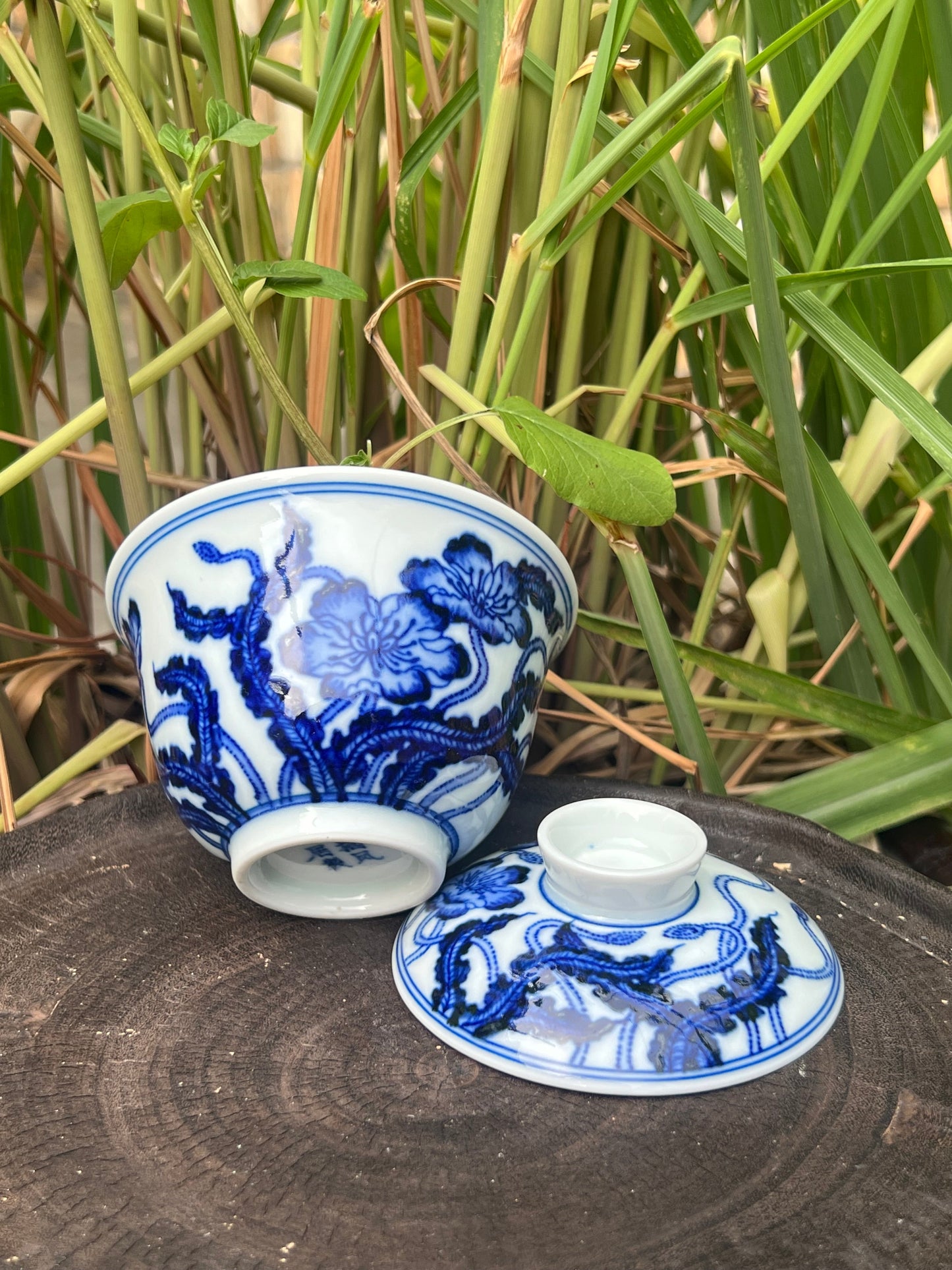 Handcrafted Chinese Handpainted Chinese Corn Poppy Blue and White Porcelain Gaiwan Set Jingdezhen Teapot Ceramic Artwork