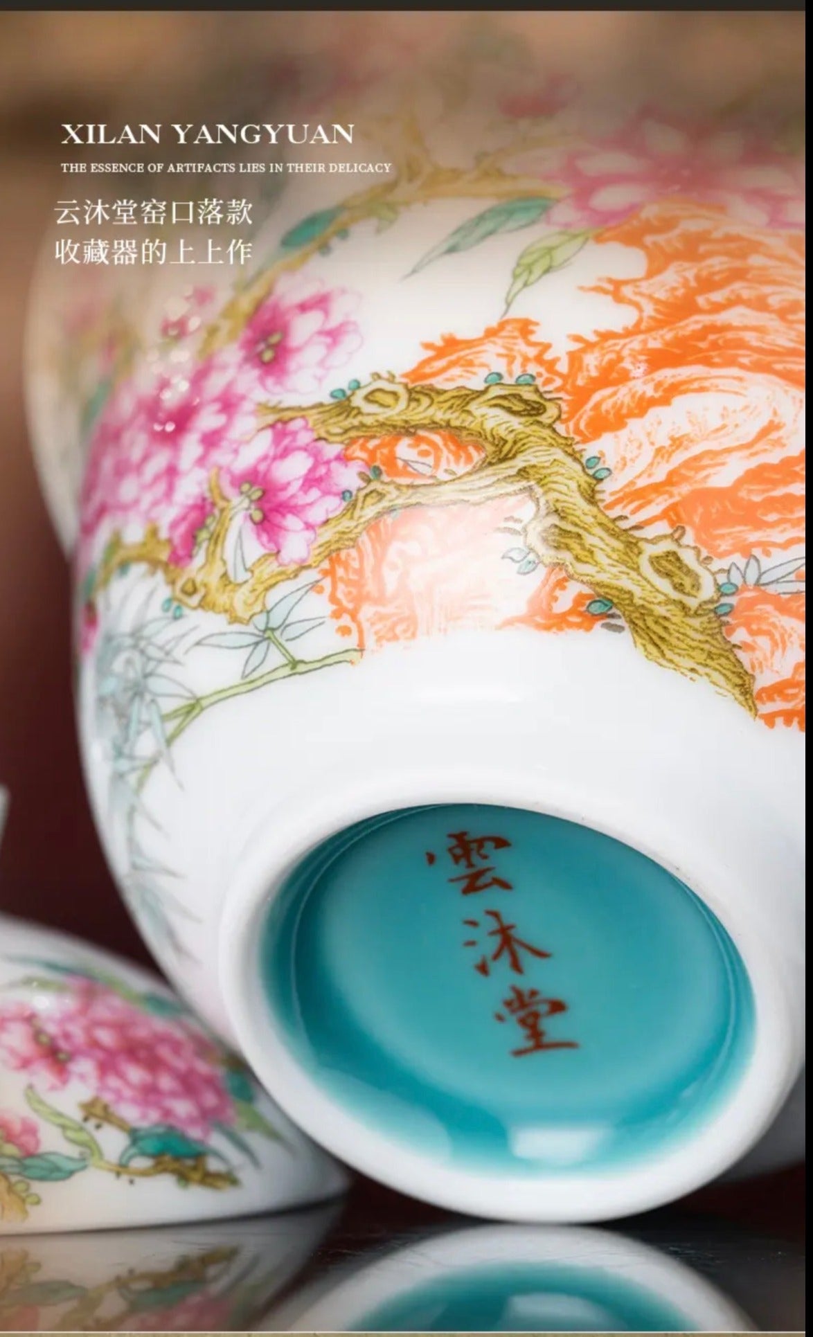 This is a Chinese Jingdezhen enamel flower teapot gaiwan