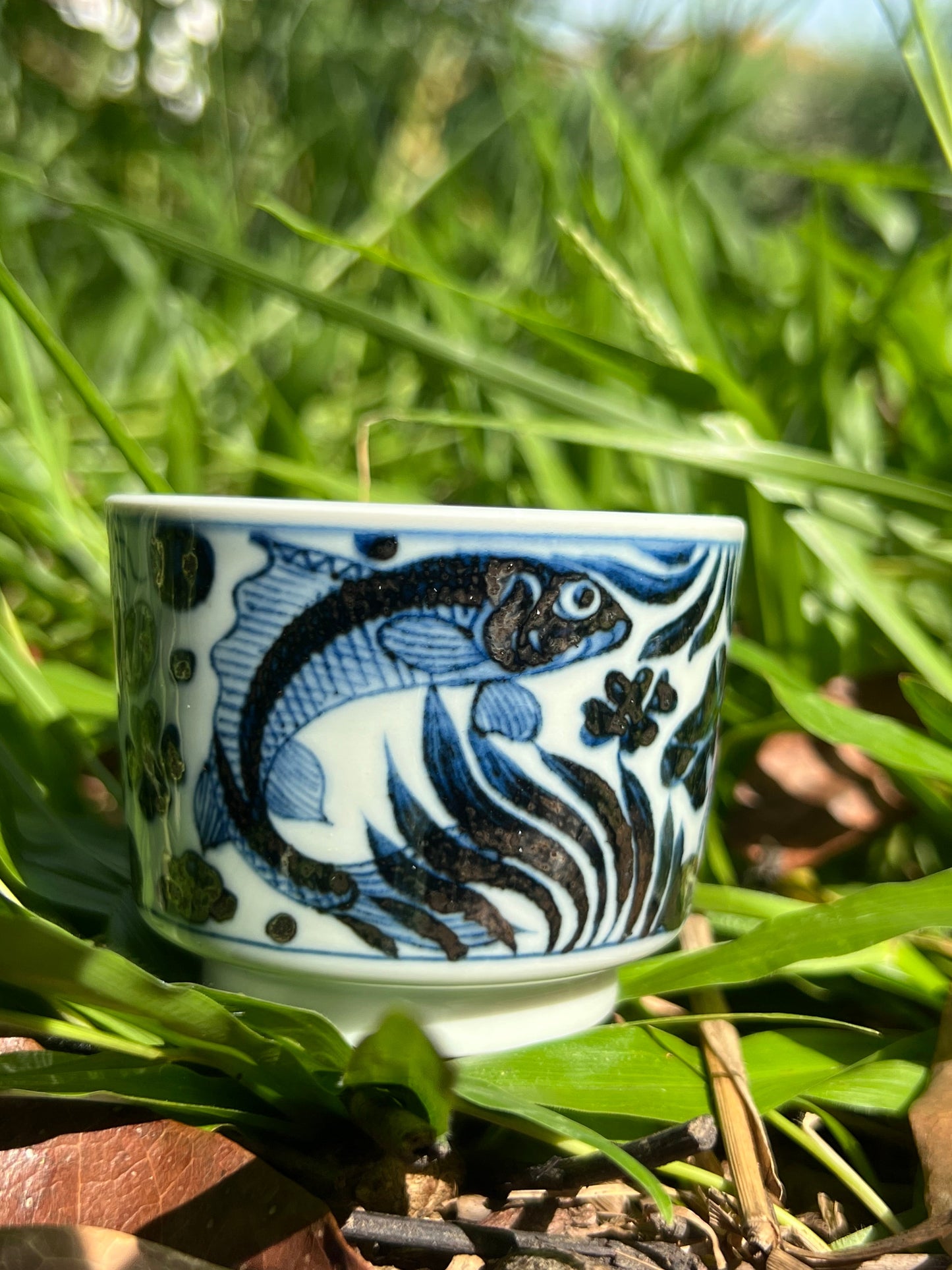 Hand Painted Chinese Antique Yuan Dynasty Blue and White Porcelain Fish and Algae Pattern Gaiwan Set Jingdezhen Master Ceramic Artwork