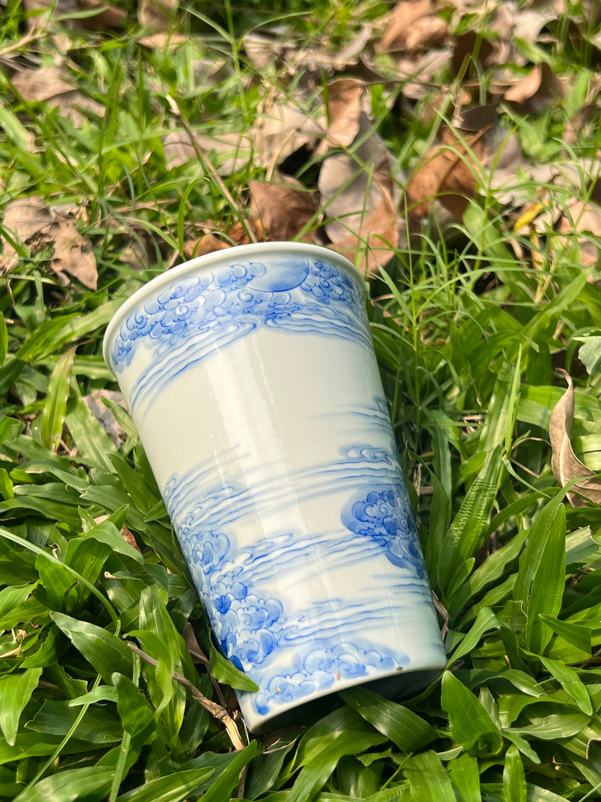 Handpainted Jingdezhen Teacup Chinese Qilin Kirin White Blue Porcelain Fine China Cup