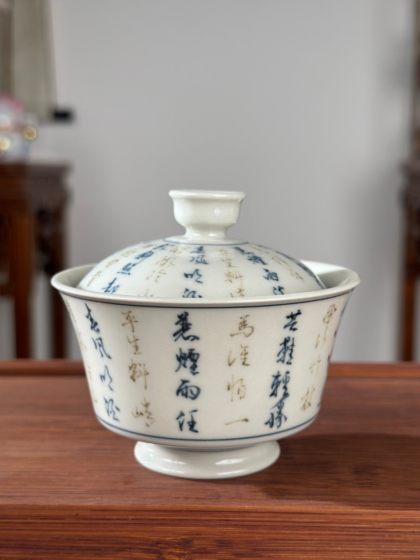 Handpainted Calligraphy Chinese Luxious Blue White Porcelain Underglaze Gold Youlijin Gaiwan Set Artwork Teacup