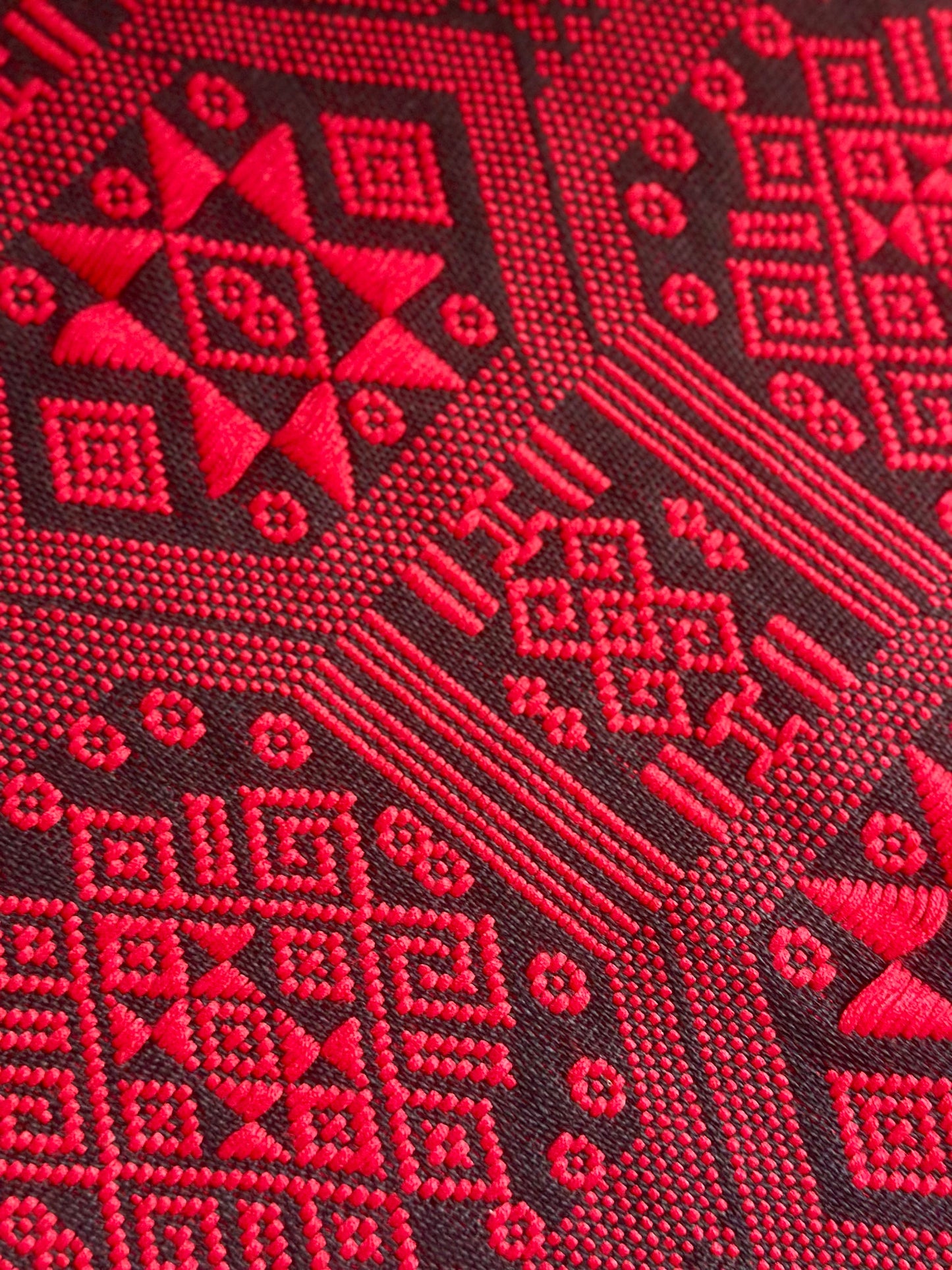 High-end Handcrafted Chinese Zhuang Brocade Silk Cloth Scarf Tea Table Cloth