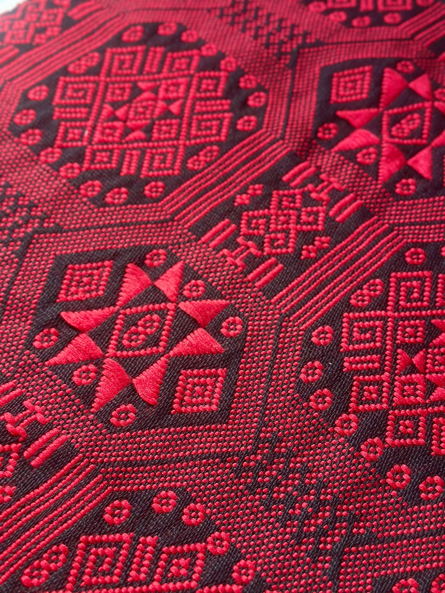 High-end Handcrafted Chinese Zhuang Brocade Silk Cloth Scarf Tea Table Cloth