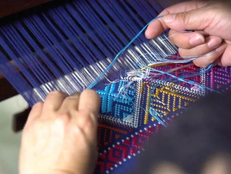 High-end Handcrafted Anise Pattern Chinese Glacier Blue Pattern Zhuang Brocade Silk Cloth Scarf Tea Table Cloth