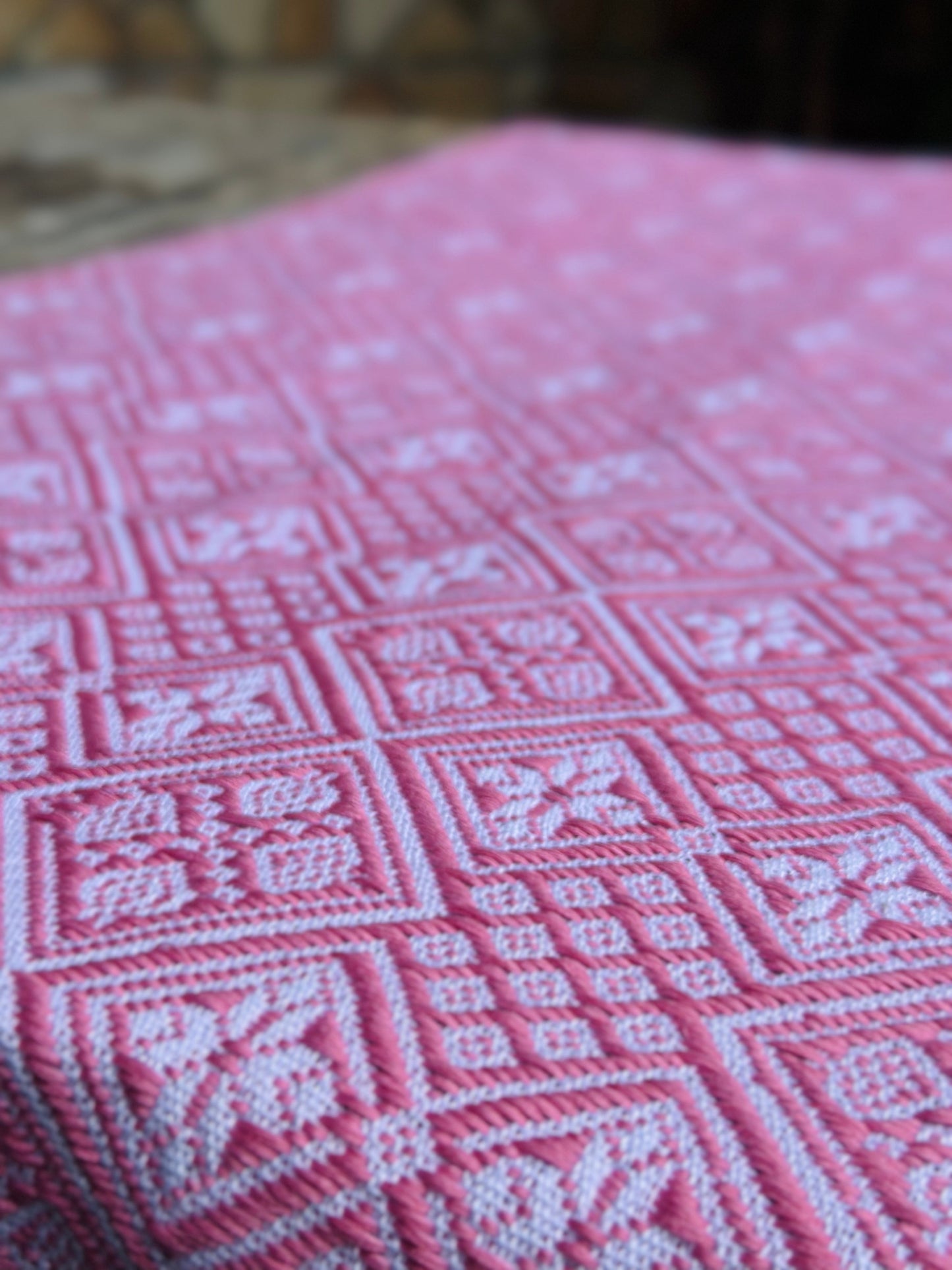 High-end Handcrafted Anise Field Pattern Chinese Pink White Zhuang Brocade Silk Cloth Scarf Tea Table Cloth