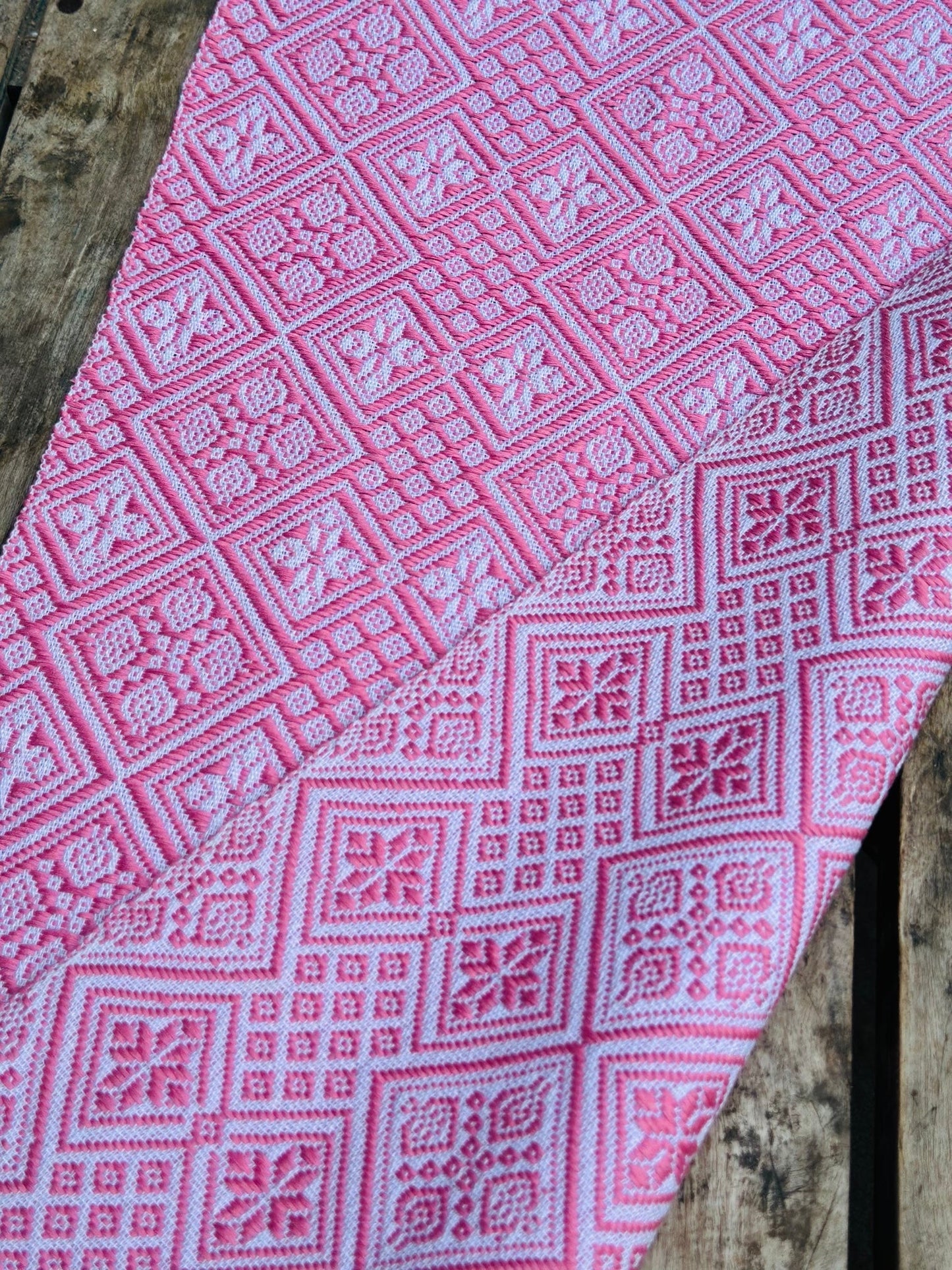 High-end Handcrafted Anise Field Pattern Chinese Pink White Zhuang Brocade Silk Cloth Scarf Tea Table Cloth