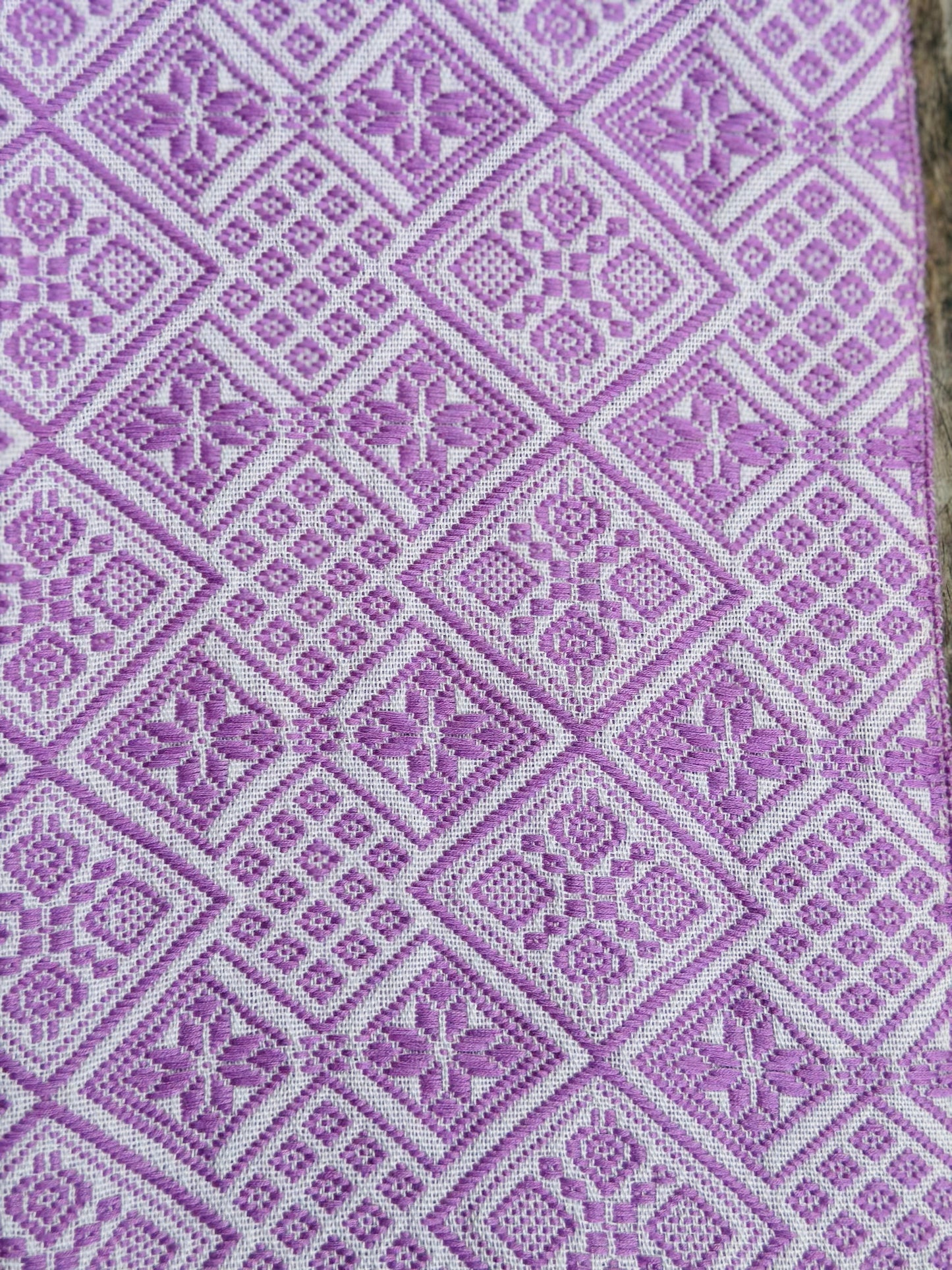 High-end Handcrafted  Pattern Chinese  Pattern Zhuang Brocade Silk Cloth Scarf Tea Table Cloth