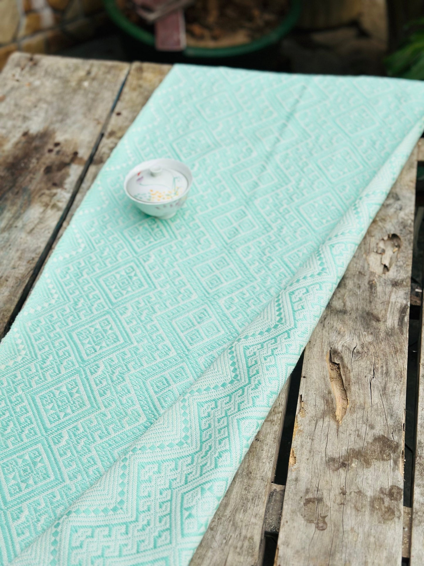 High-end Handcrafted Pattern Chinese Zhuang Brocade Silk Cloth Scarf Tea Table Cloth