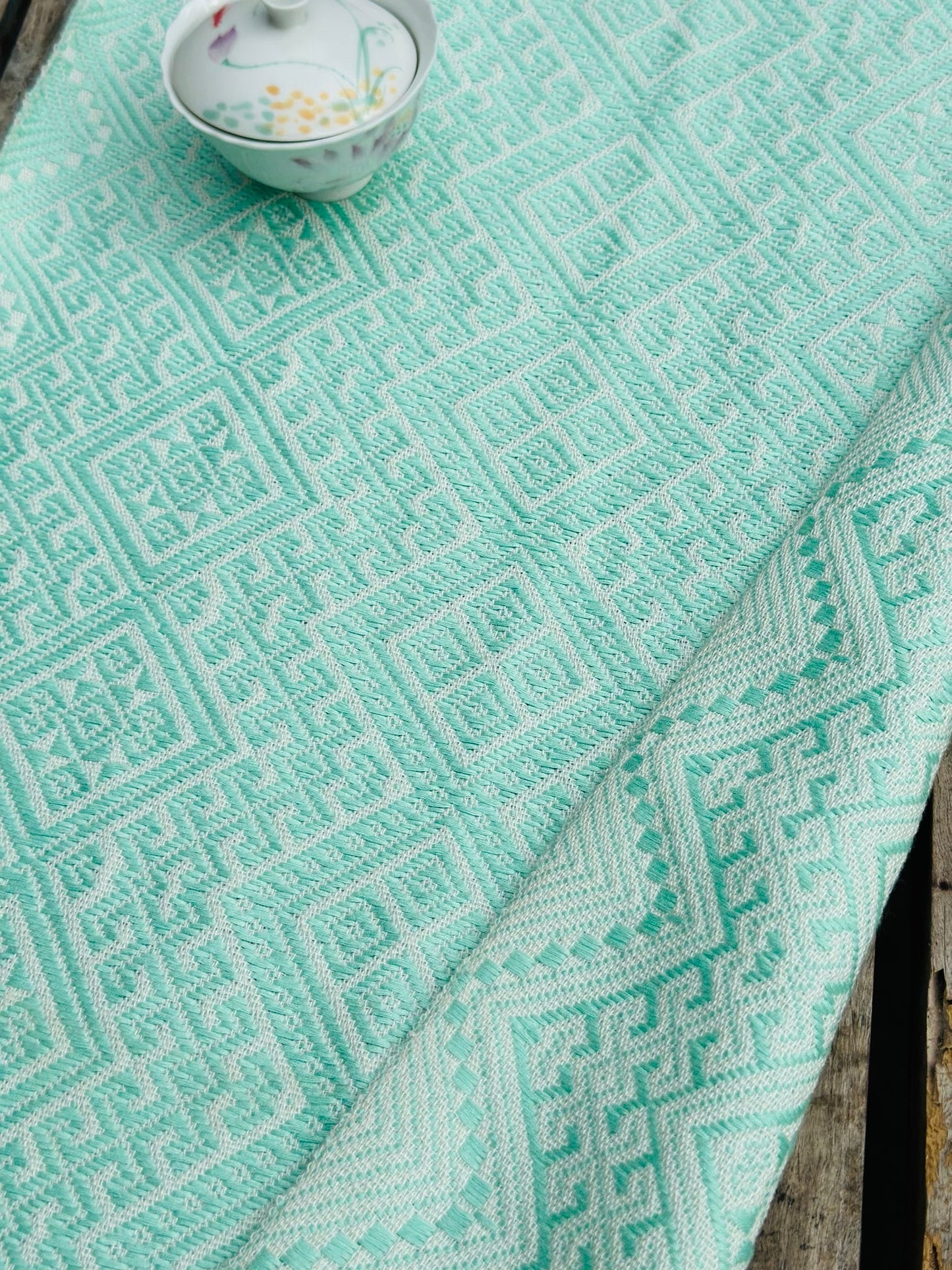 High-end Handcrafted Pattern Chinese Zhuang Brocade Silk Cloth Scarf Tea Table Cloth