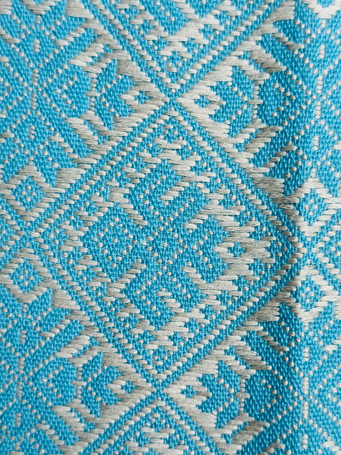 High-end Handcrafted Swallow Phoenix Flower Pattern Chinese Blue White Zhuang Brocade Silk Cloth Scarf Tea Table Cloth