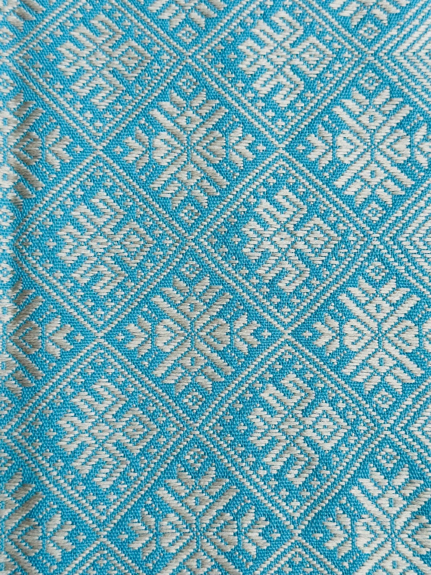 High-end Handcrafted Swallow Phoenix Flower Pattern Chinese Blue White Zhuang Brocade Silk Cloth Scarf Tea Table Cloth