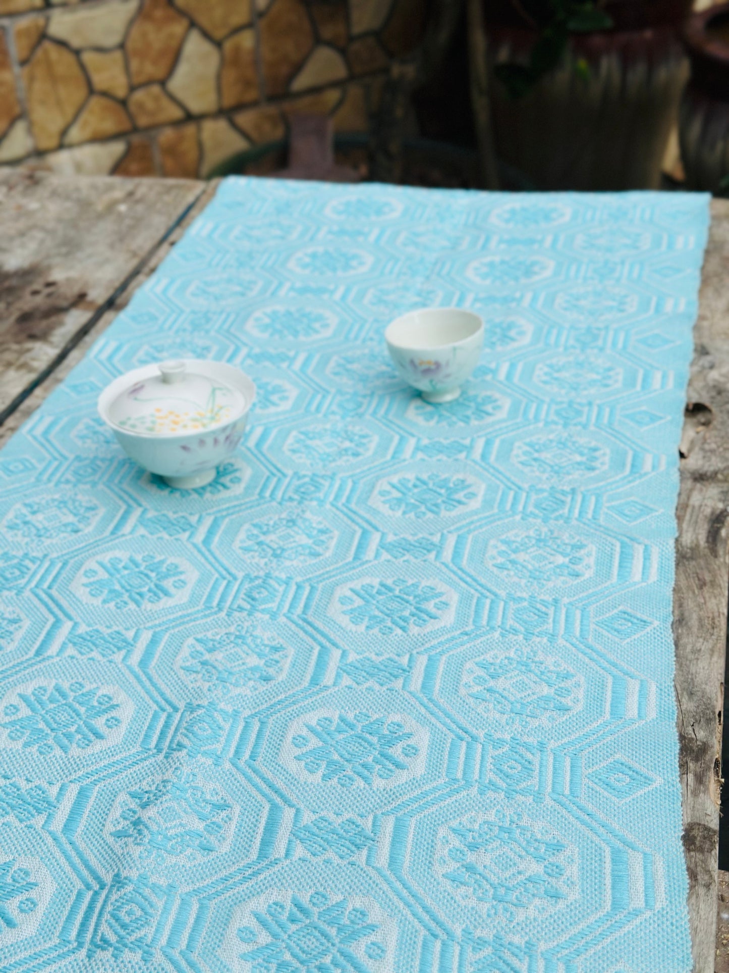 High-end Handcrafted Small Python Dargon Pattern Chinese Light Green White Zhuang Brocade Silk Cloth Scarf Tea Table Cloth