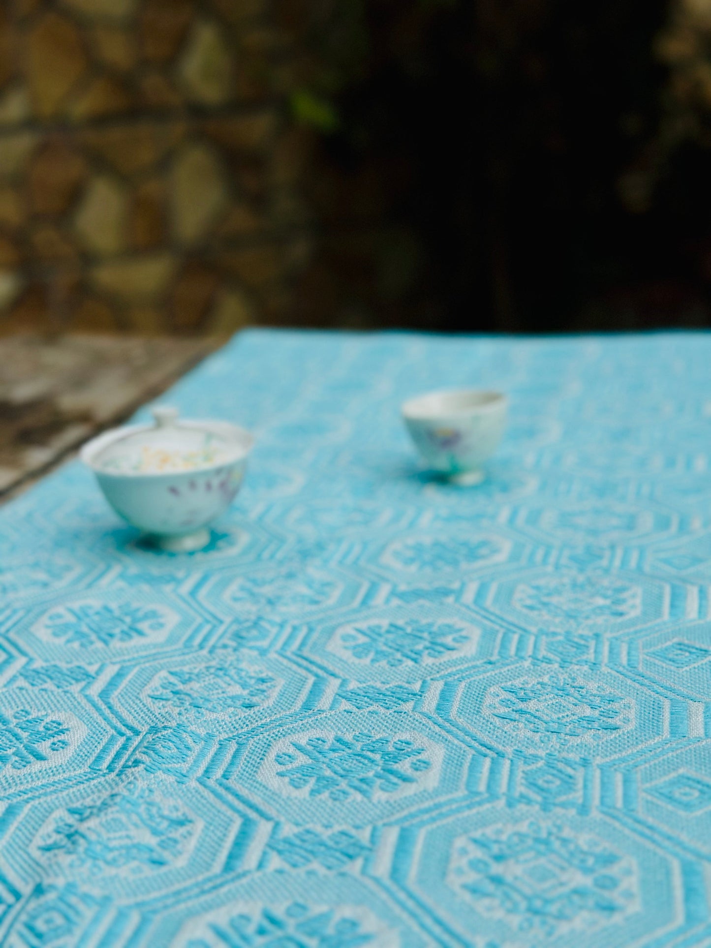 High-end Handcrafted Small Python Dargon Pattern Chinese Light Green White Zhuang Brocade Silk Cloth Scarf Tea Table Cloth