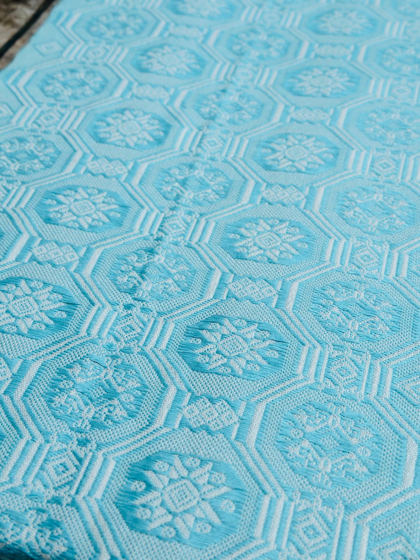 High-end Handcrafted Small Python Dargon Pattern Chinese Light Green White Zhuang Brocade Silk Cloth Scarf Tea Table Cloth