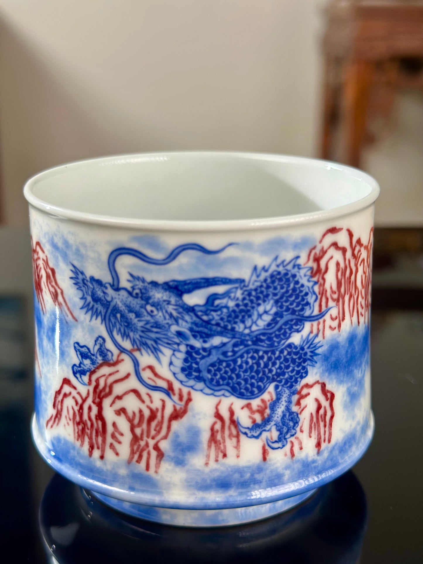 Handpainted Chinese Blue and White Underglaze Red Youlihong Porcelain Jingdezhen Traditional Dragon Pattern Teacup