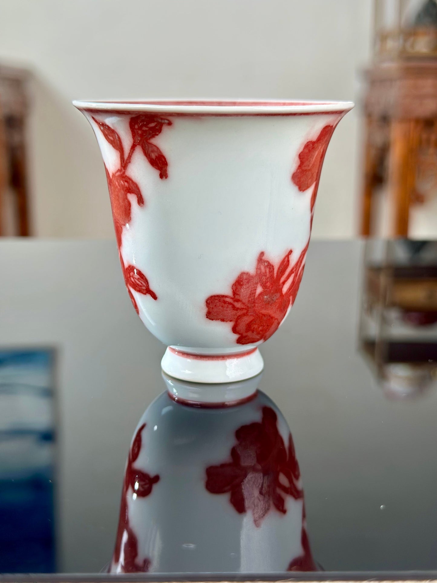 Handpainted Chinese  Underglaze Red Youlihong Porcelain Jingdezhen Traditional Lotus with Twined Stem Pattern Teacup