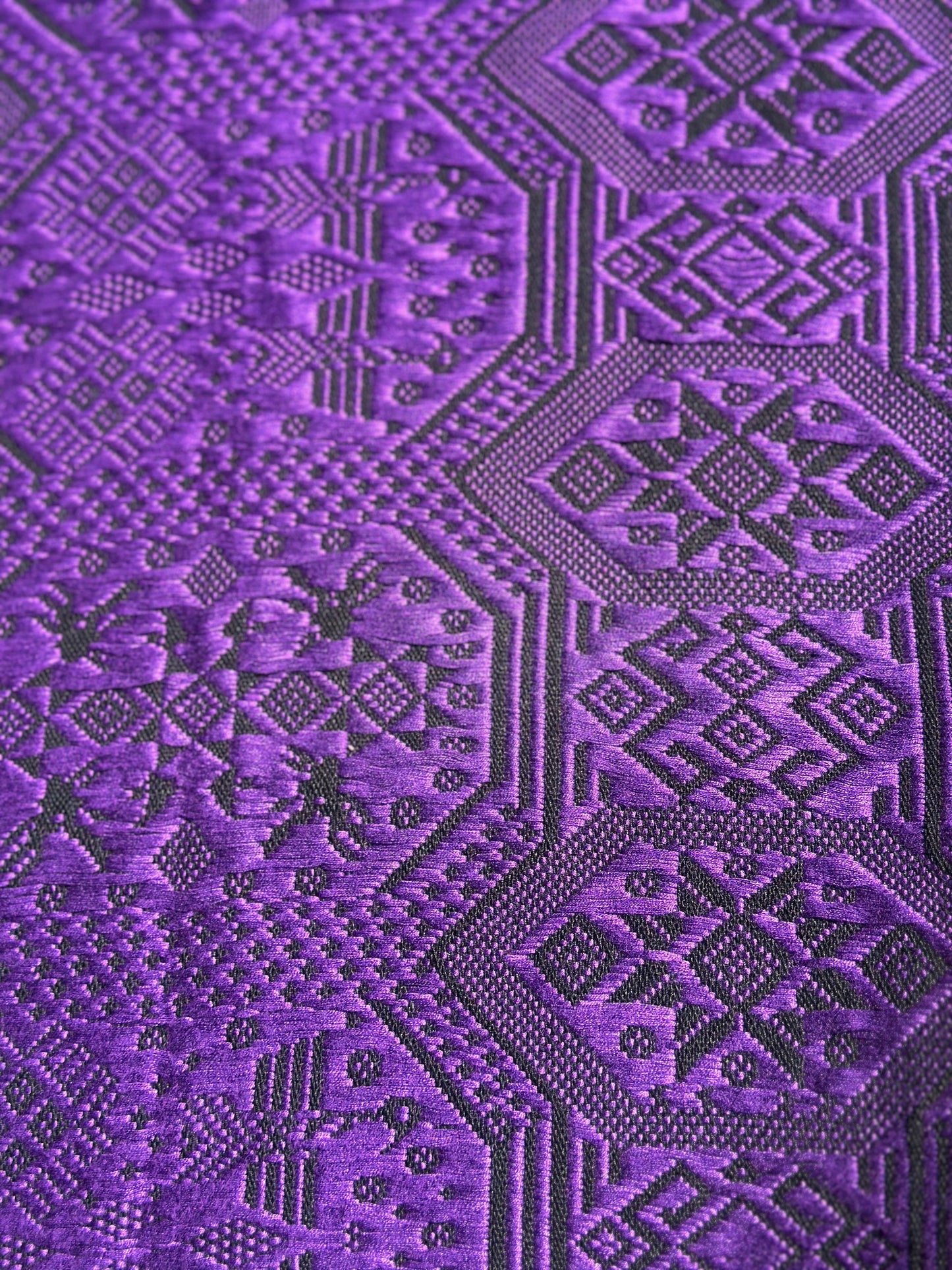 High-end Handcrafted Dragon Phoenix Pattern Chinese Purple Black Zhuang Brocade Silk Cloth Scarf Tea Table Cloth