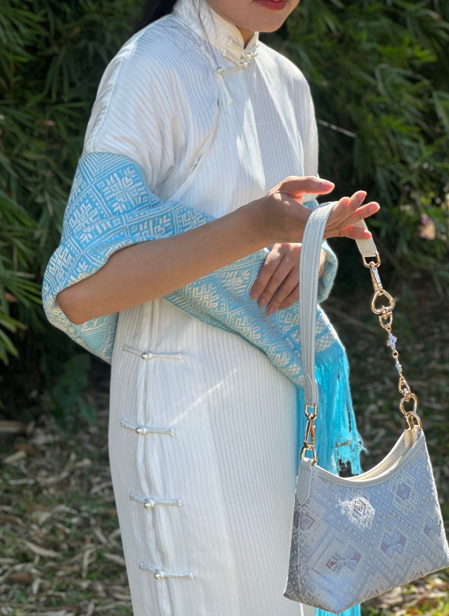Handmade Chinese High-class Zhuang Brocade Butterfly Pattern Classic Purple Handle Bag