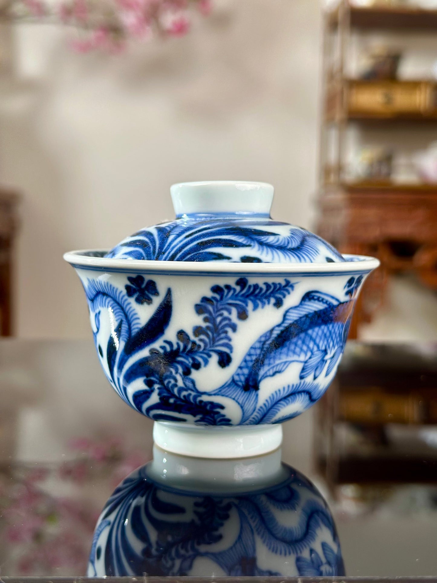 Handpainted Chinese Traditional Fish and Alga Pattern Blue White Porcelain Teapot Jingdezhen Gaiwan