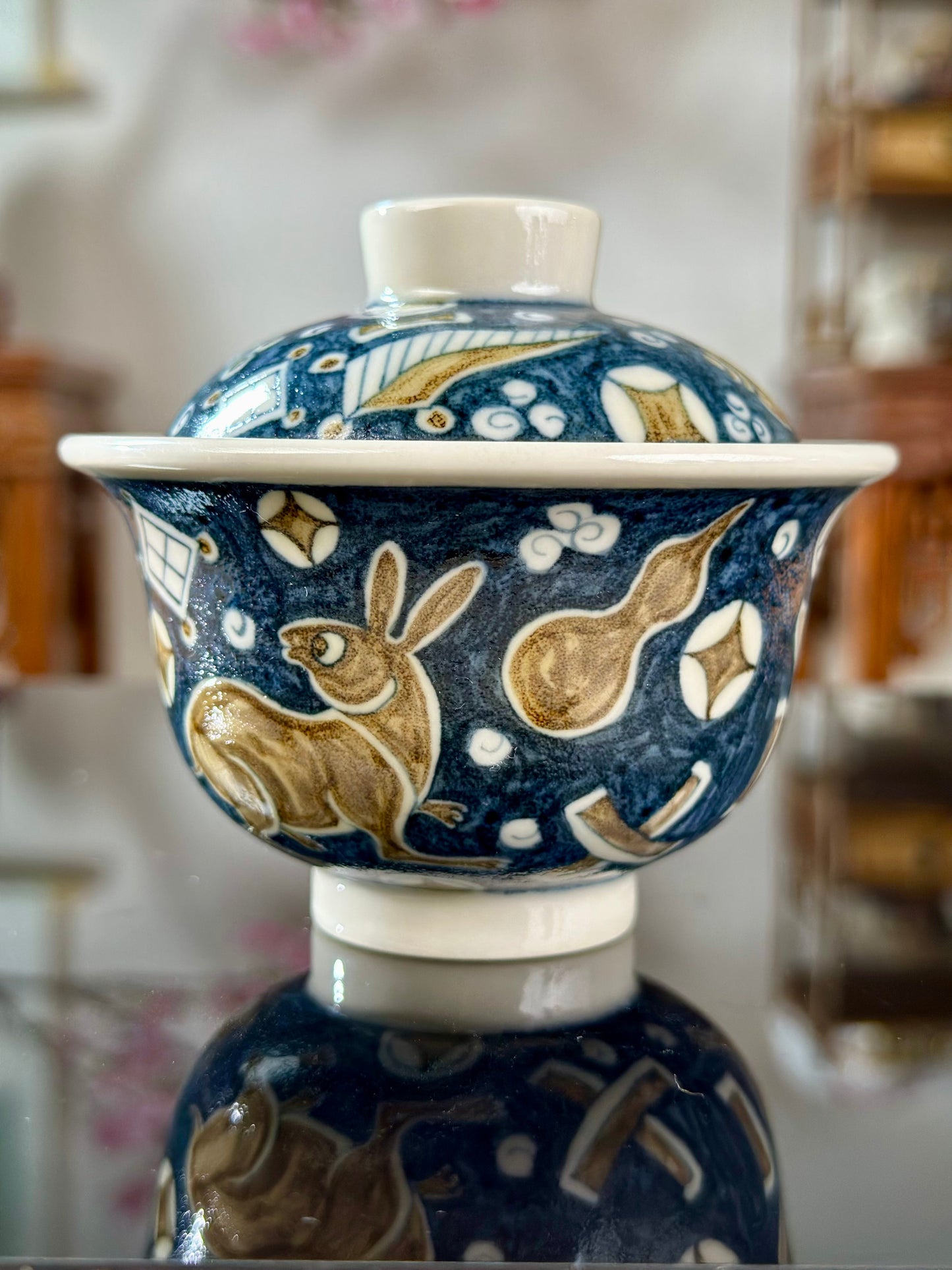 Handpainted Chinese Luxious Blue White Porcelain Underglaze Gold Youlijin Classic Varied Treasure Rabbit Pattern Artwork Gaiwan Teapot